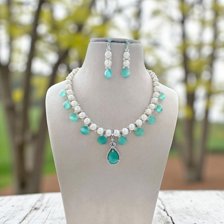 Nilima Pearl Necklace Set