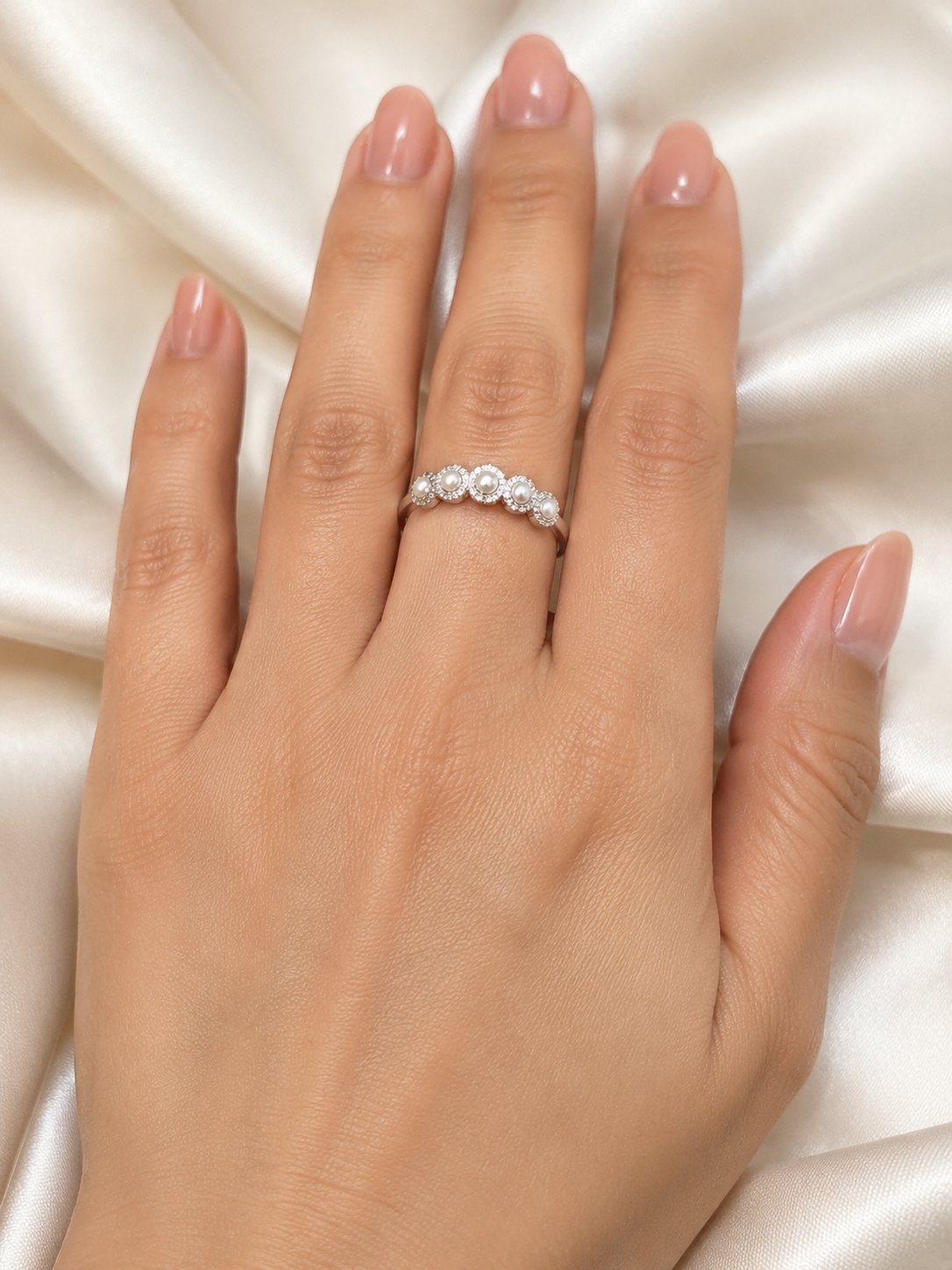 Pearl Wisper Adjustable Ring