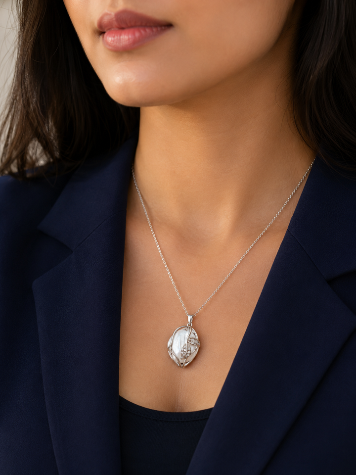 Moonlit Pearls Pendant