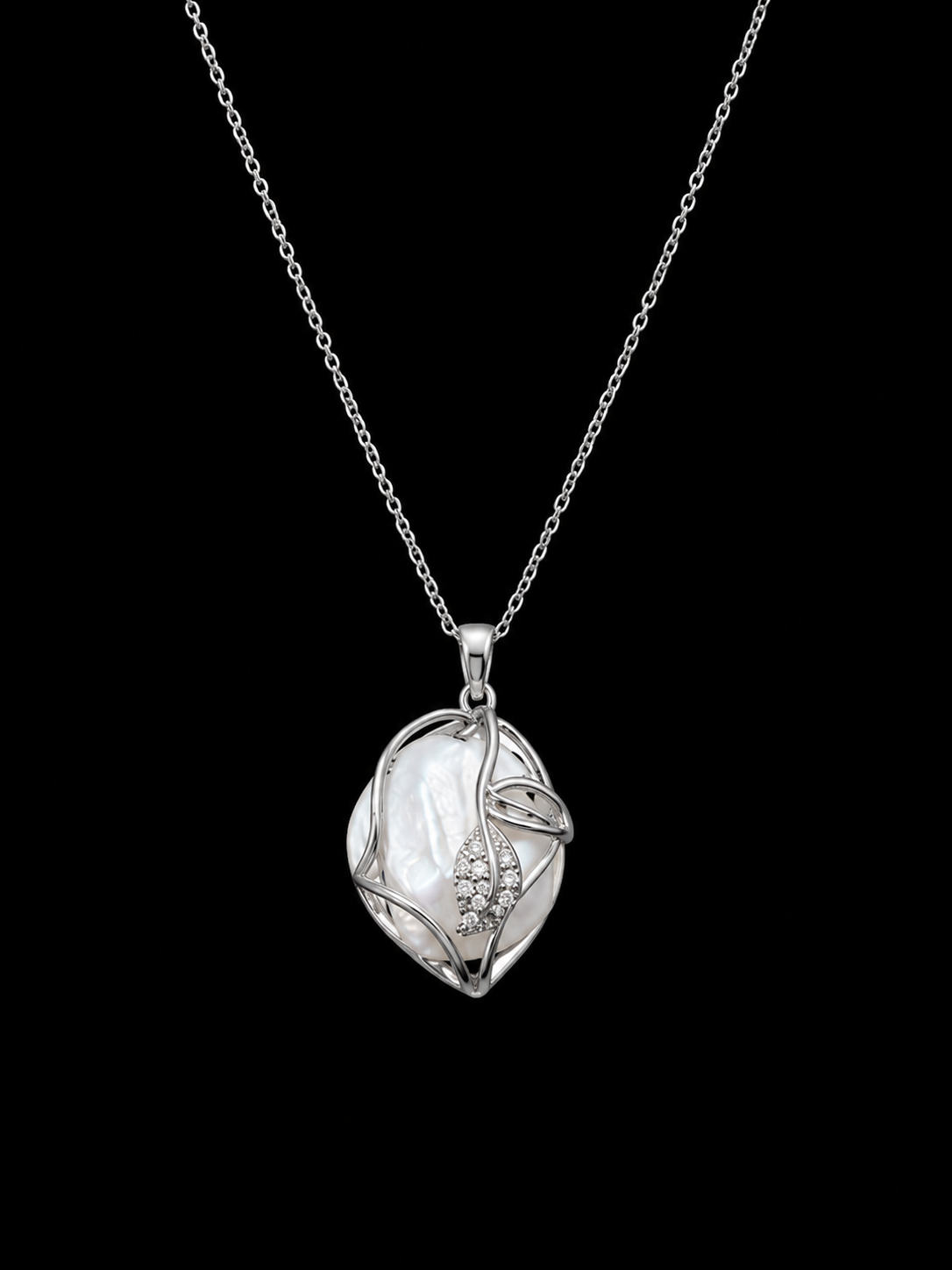 Moonlit Pearls Pendant