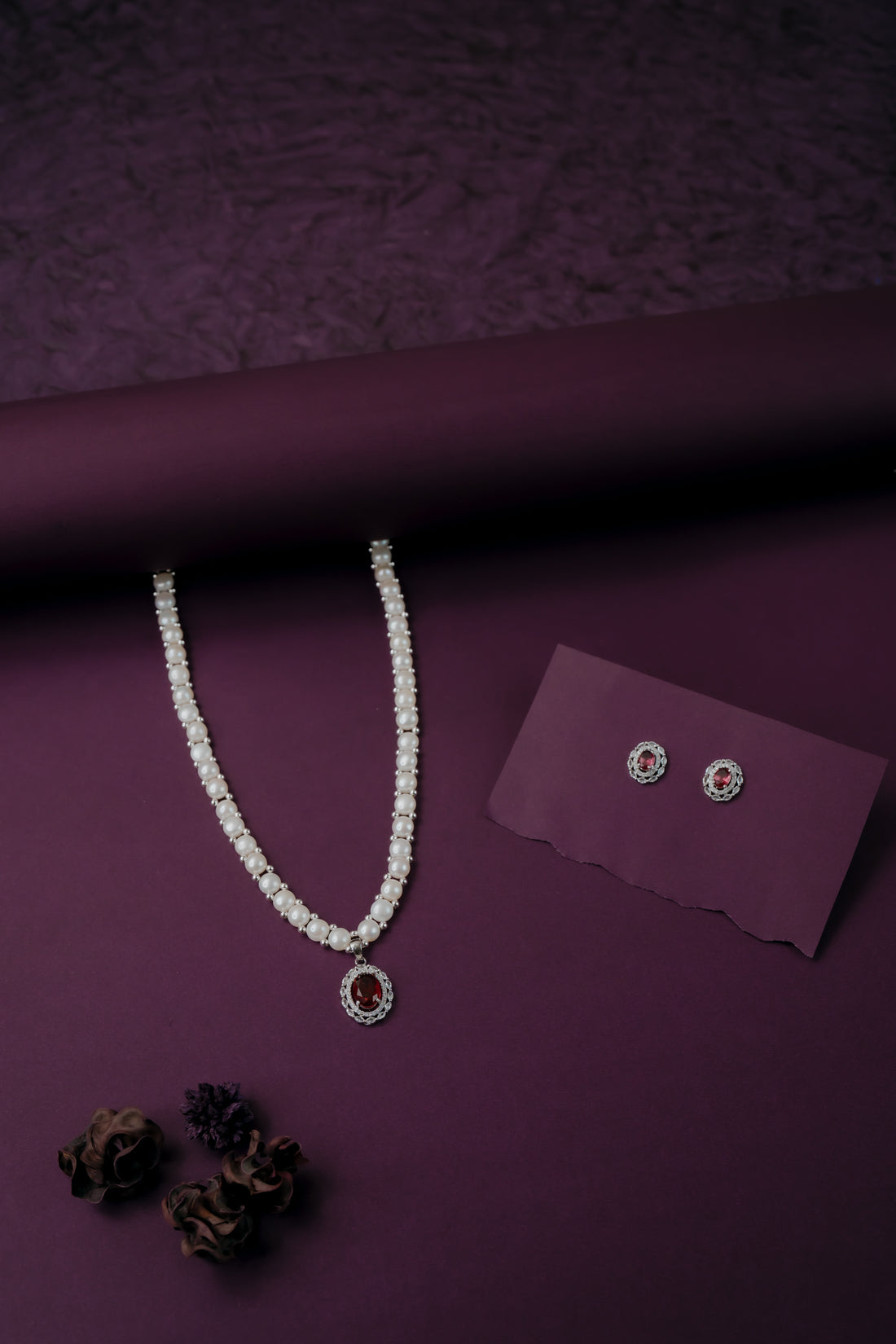 Gulabi Noor Single line Real Pearl Set