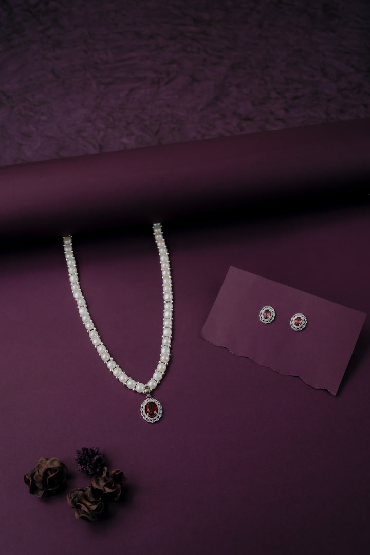 Ragini Glow Single Line Button Pearls Set