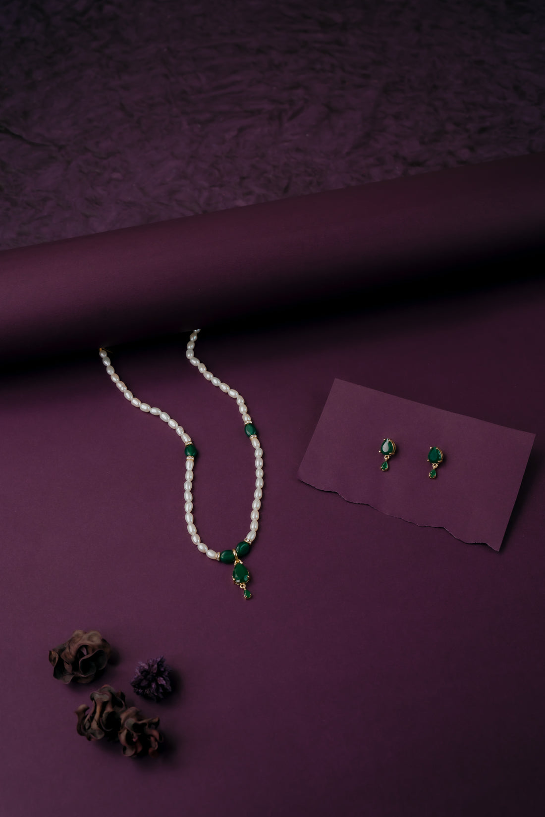 Emerald Glow Single line Pearl Set