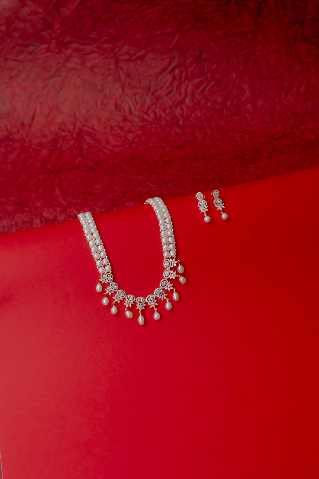 Regal Emerald Green Pearl Necklace Set