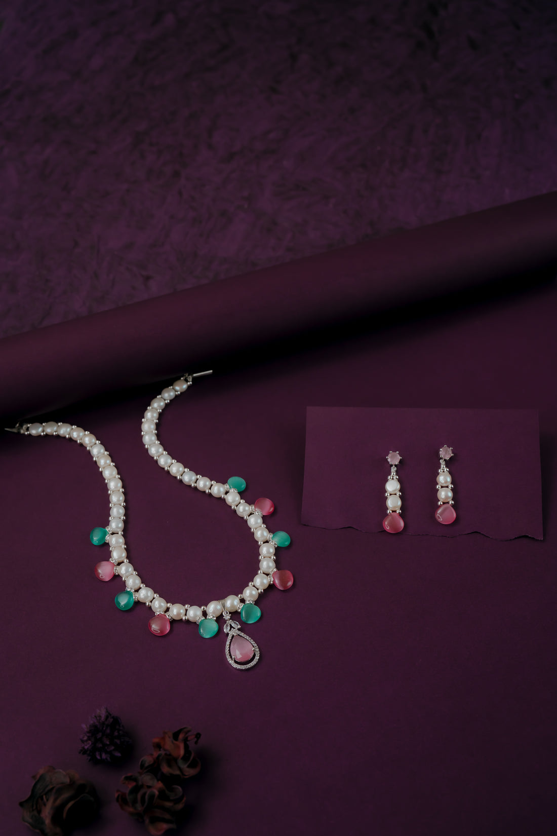 Faux Pearl Necklace set