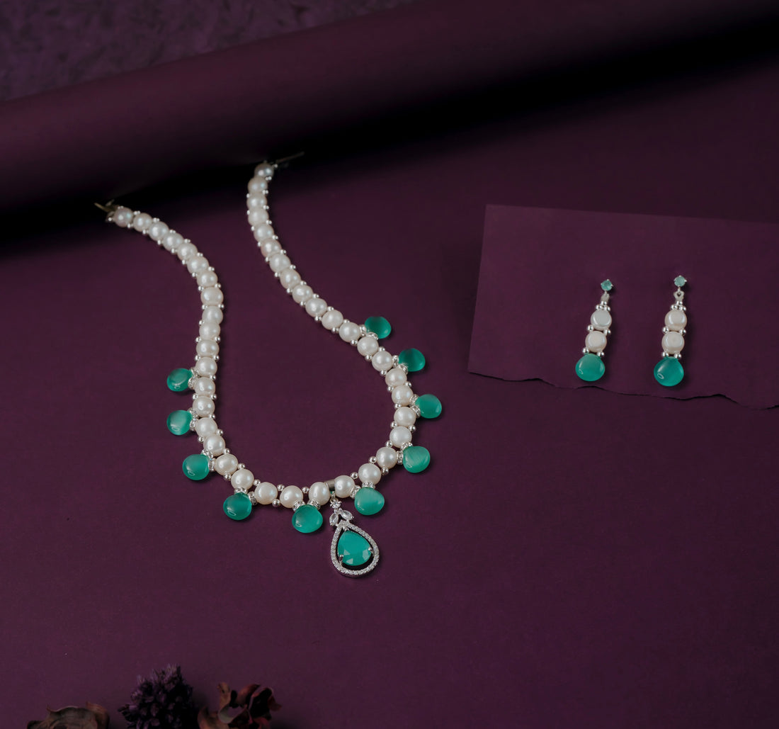 Nilima Pearl Necklace Set