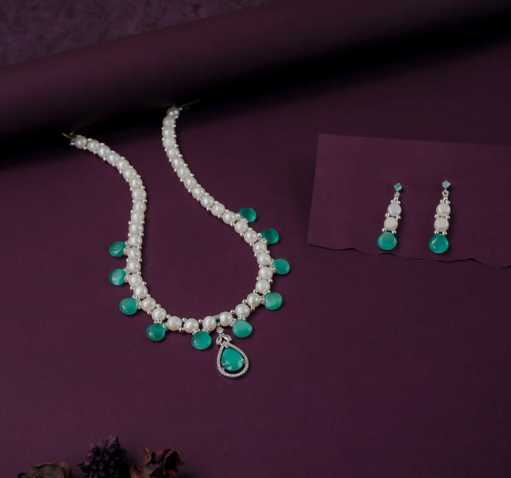 Nilima Pearl Necklace Set