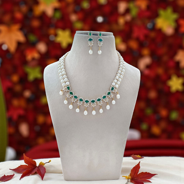 Regal Emerald Green Pearl Necklace Set