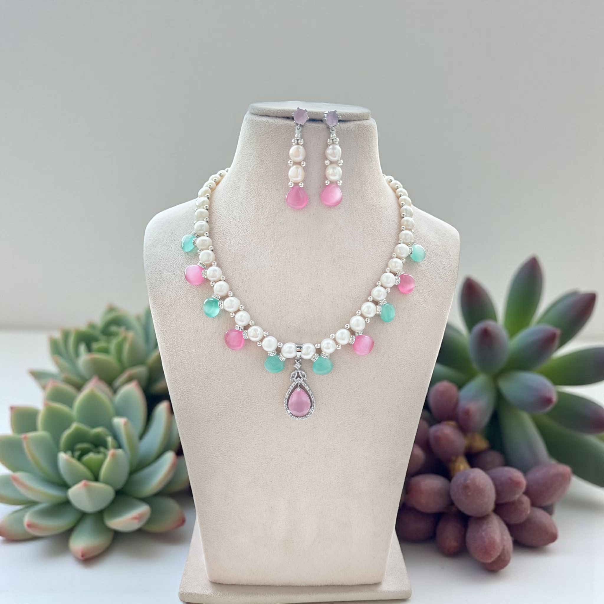Faux Pearl Necklace set