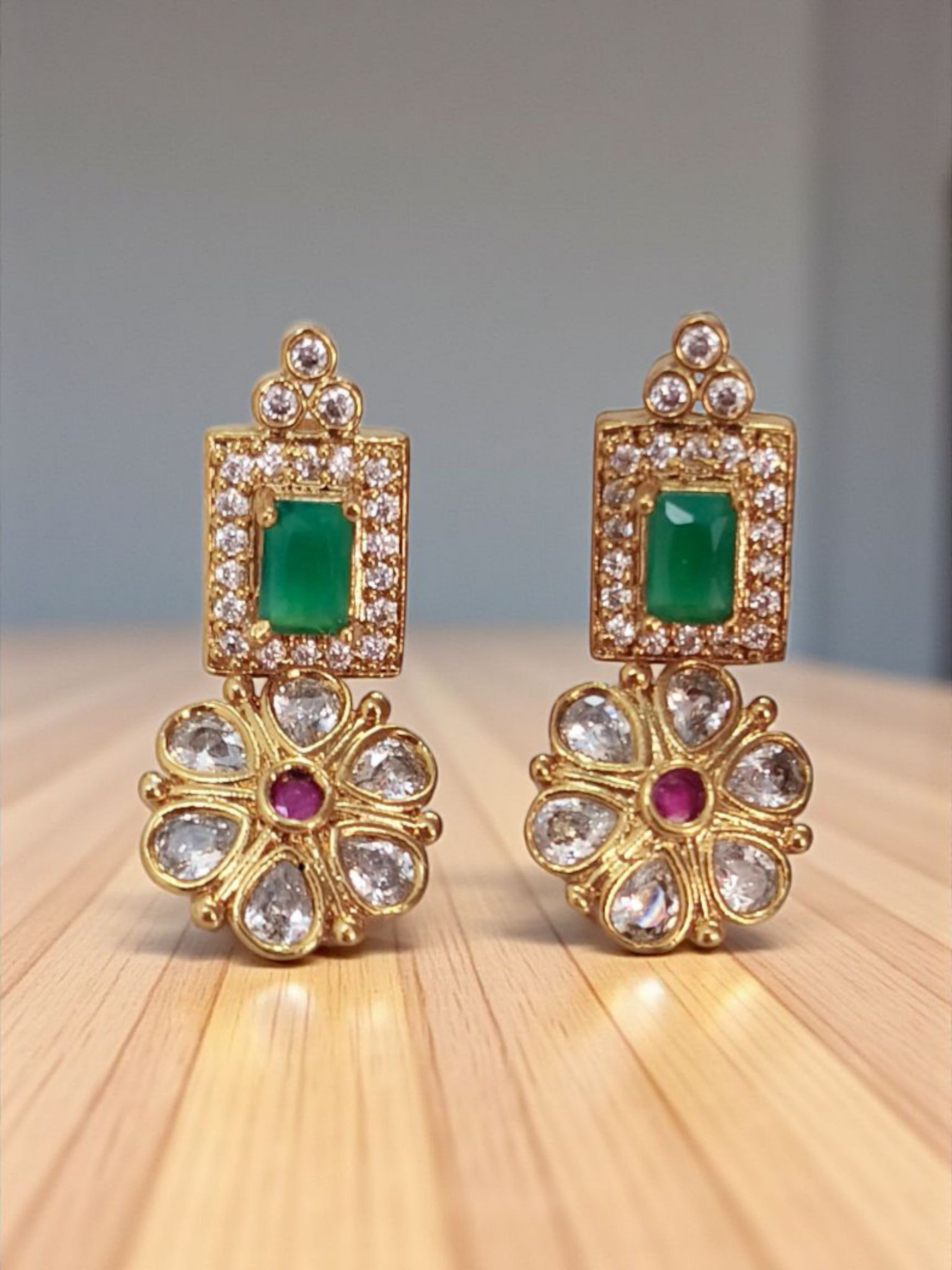 Rasrang Short Necklace Set