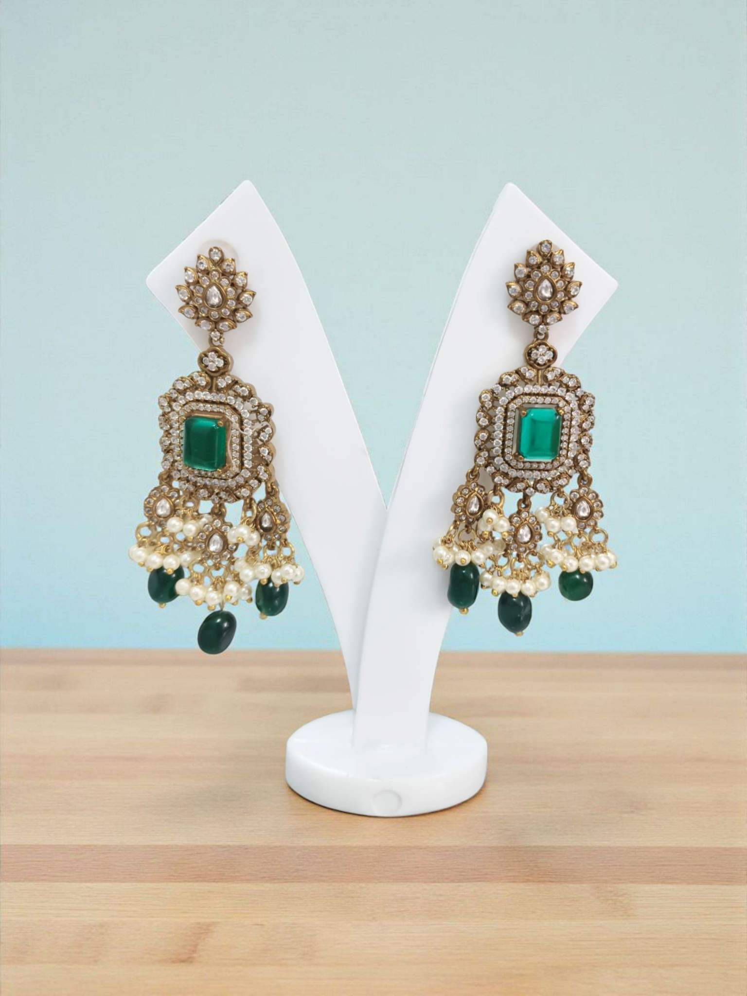 Emerald Esha Choker Set