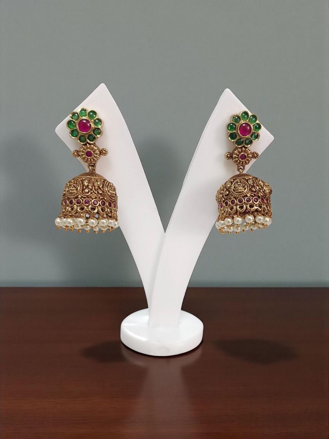 Varnika Short Necklace Set