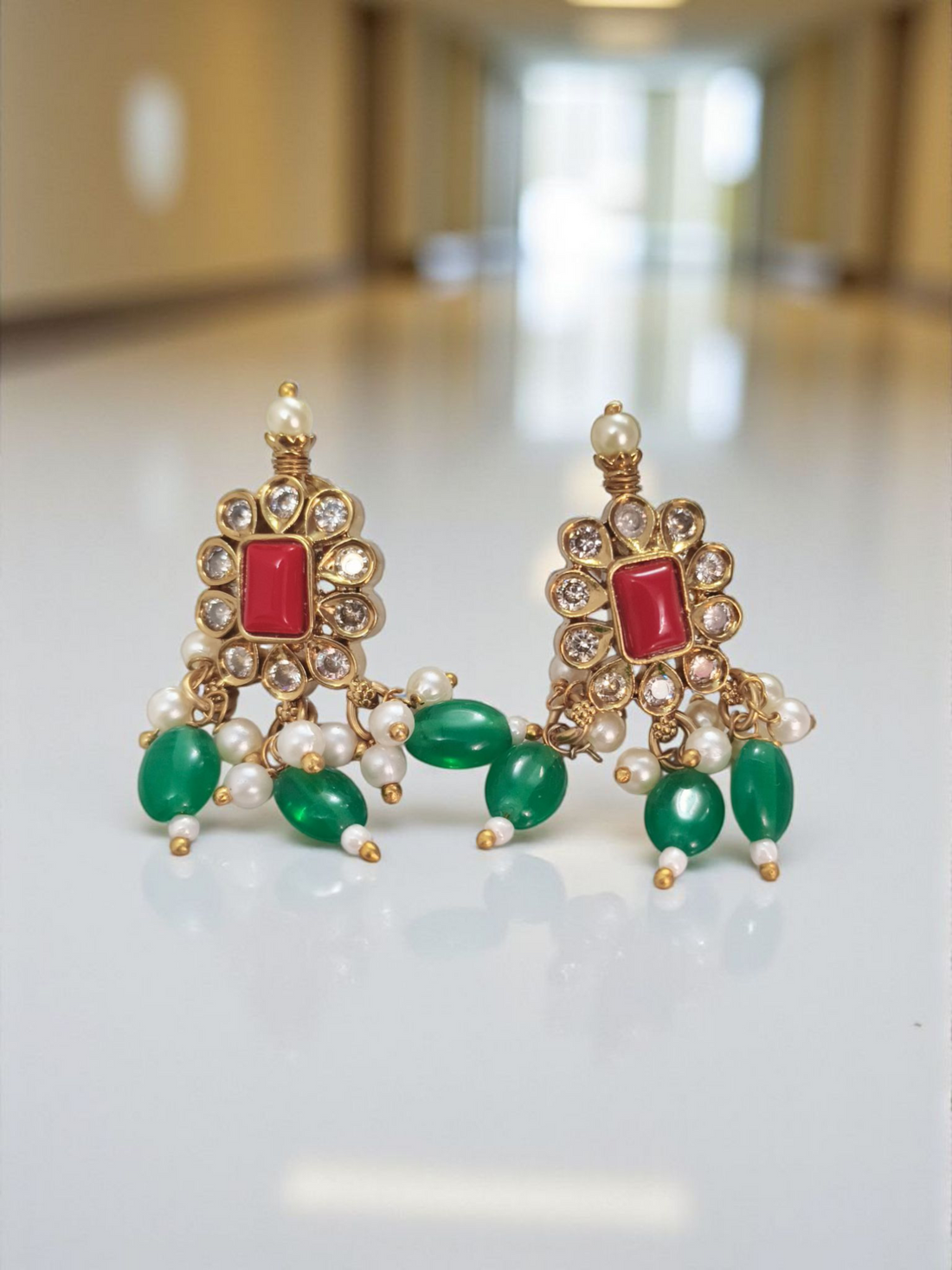 Navrang Tara Short Necklace Set