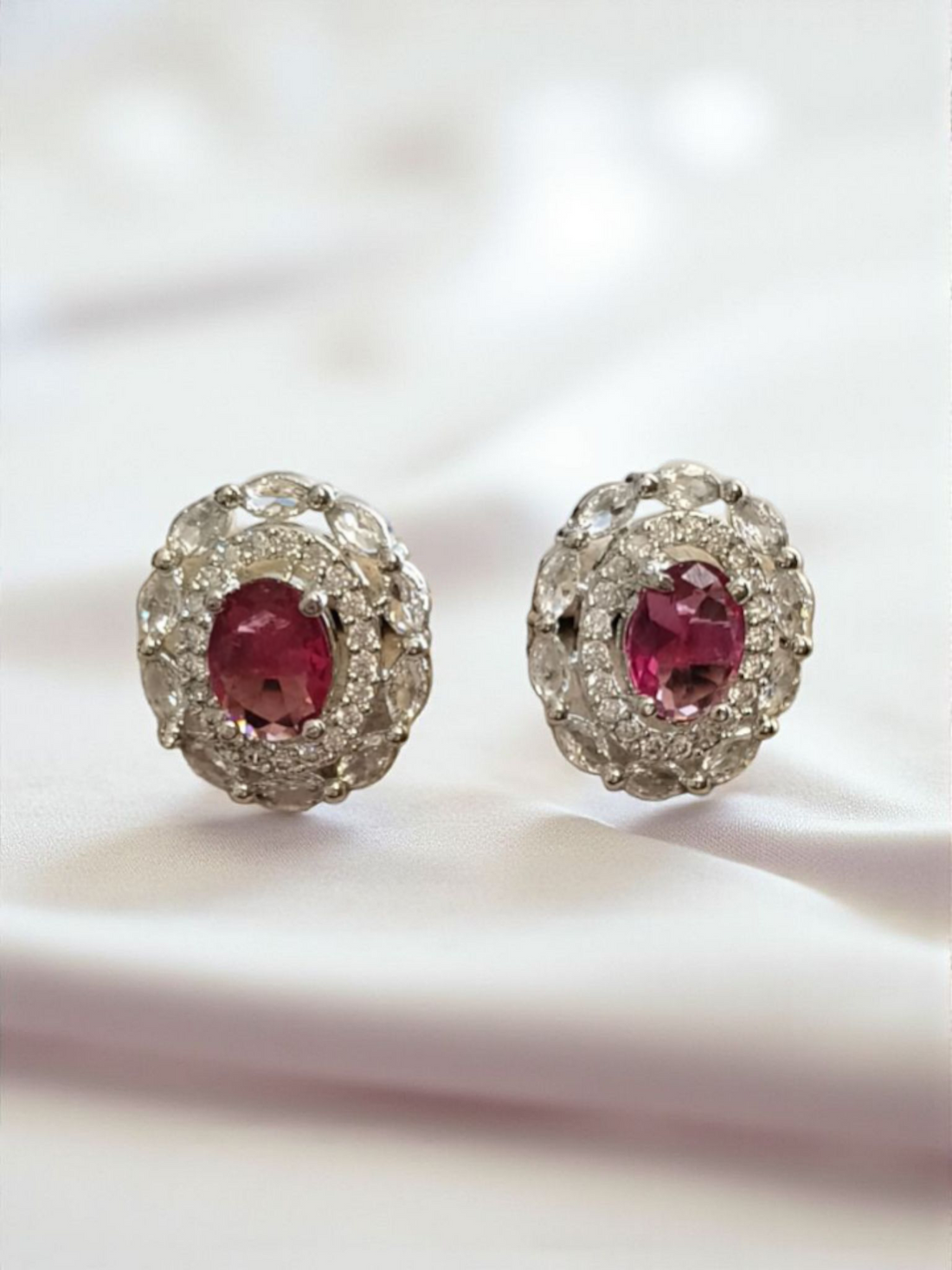 Ragini Glow Single Line Button Pearls Set