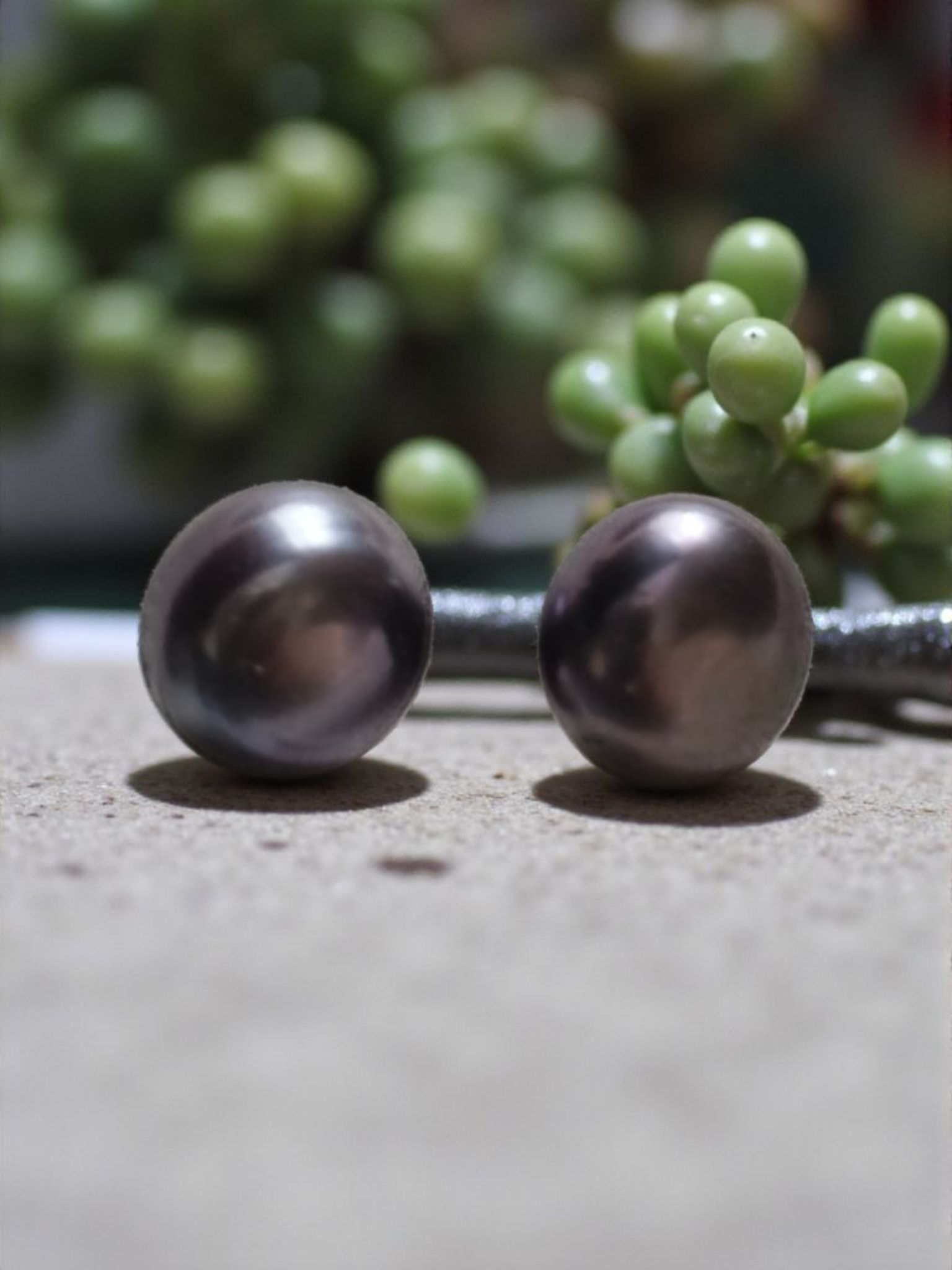 Grey Aura Single line Pearl Set