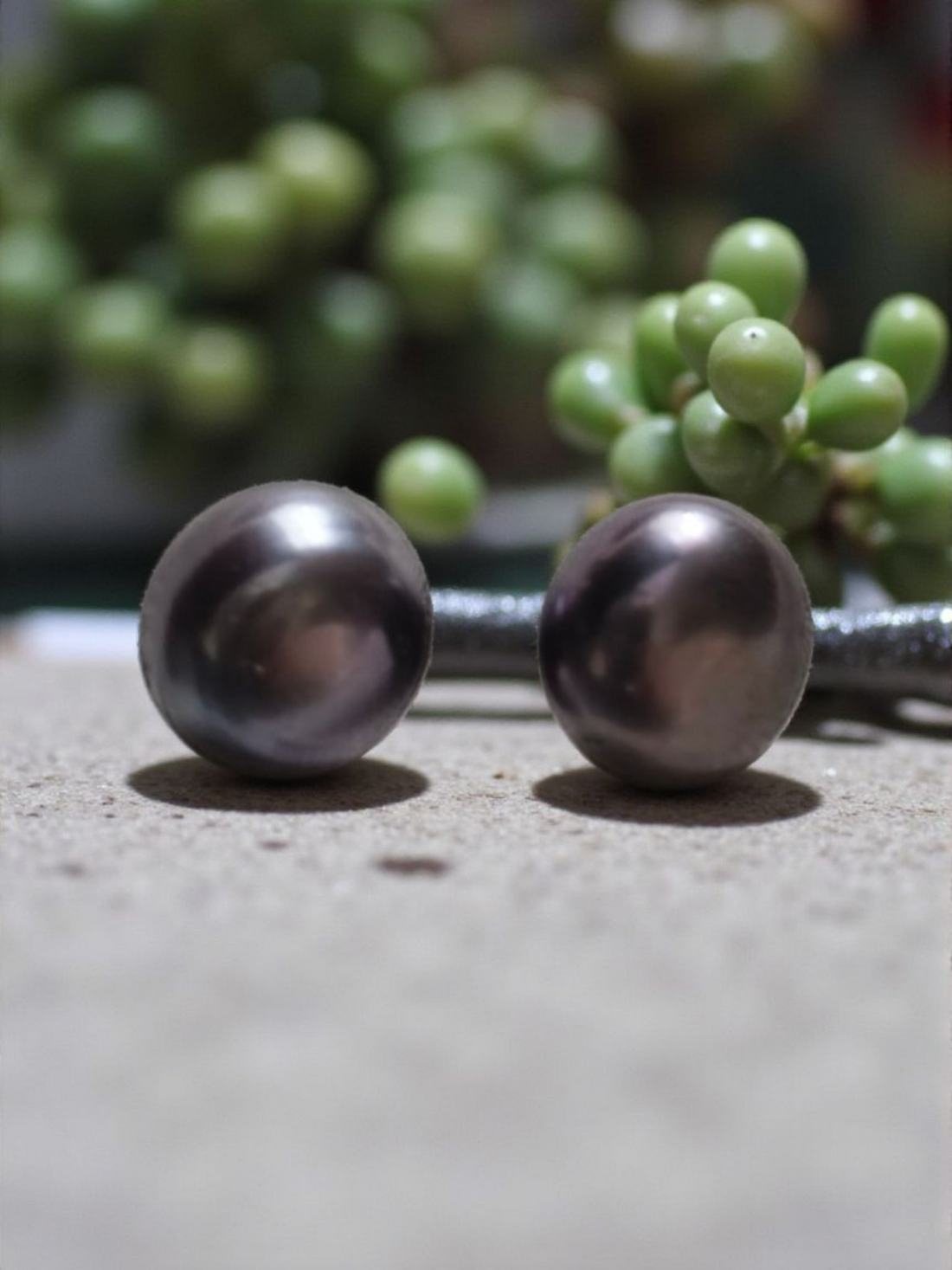 Grey Aura Single line Pearl Set